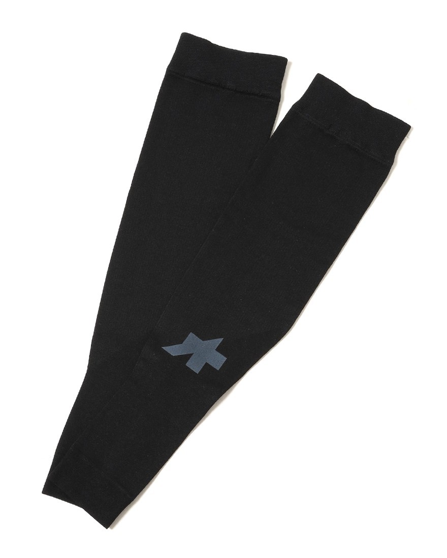 ASSOSアームカバー【Summer Arm UV Protector P1】ma