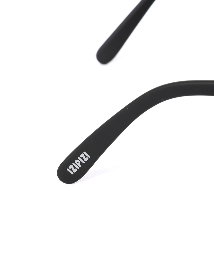 IZIPIZIサングラス 【SUN LIGHTCOLOR #E】17l