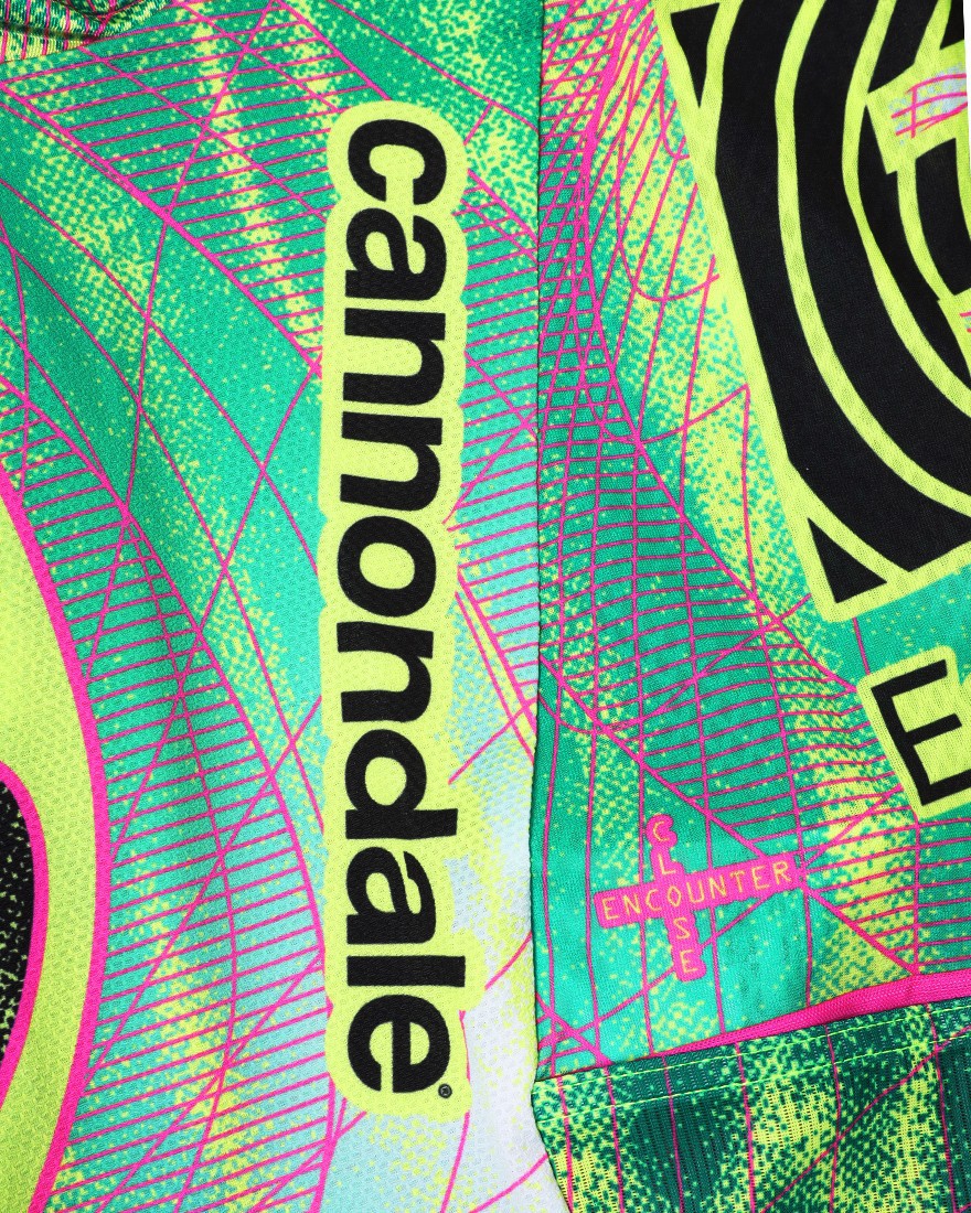 ASSOS＜限定＞ショートスリーブジャージ【EQUIPE RS JERSEY S11 EF － CLOSE ENCOUNTER】17l