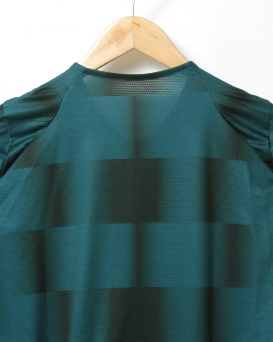 Velocioショートスリーブジャージ【MEN'S OMBRE ULTRALIGHT MESH JERSEY】24l