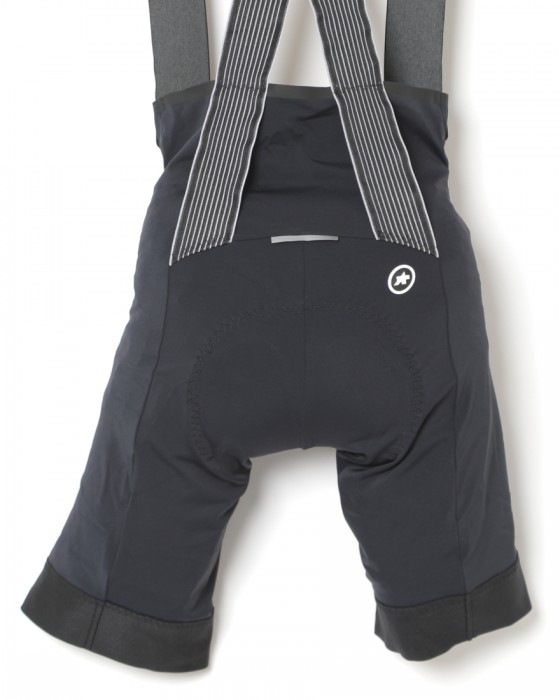 ASSOSレディースビブショーツ【DYORA RS Bib Shorts S9】16l