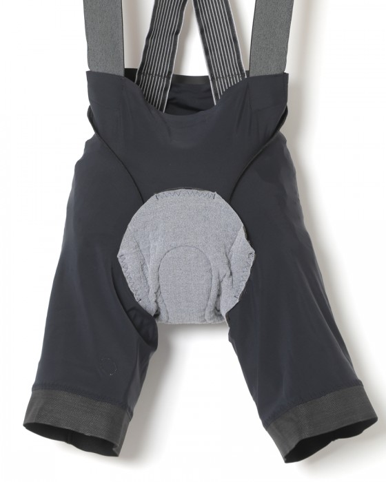ASSOSレディースビブショーツ【DYORA RS Bib Shorts S9】18l