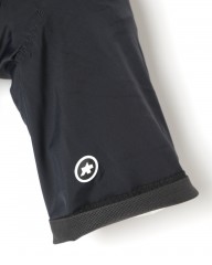 ASSOSレディースビブショーツ【DYORA RS Bib Shorts S9】mb_07l