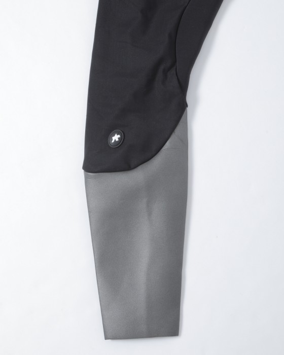 ASSOSレディースウィンタータイツ【DYORA RS Winter Bib Tights S9】22l