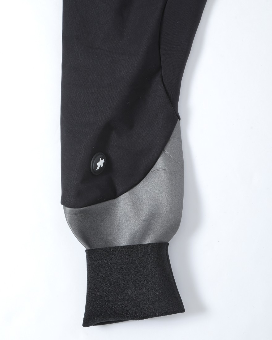 ASSOSレディースウィンタータイツ【DYORA RS Winter Bib Tights S9】23l