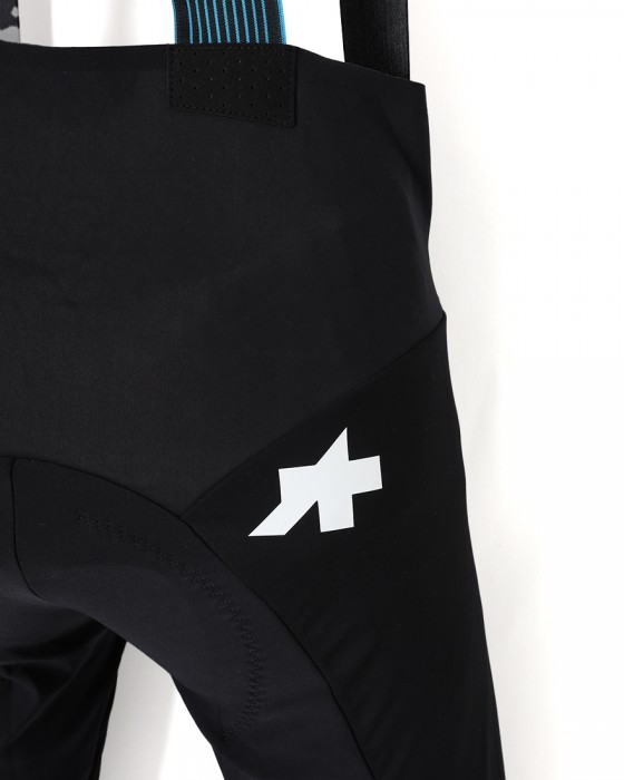 ASSOSビブタイツ【EQUIPE RS JOHDAH ULTRAZ WINTER BIB TIGHTS S11】12l
