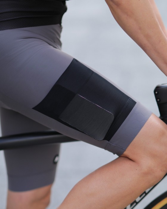 ASSOSグラベル ビブショーツ【TACTICA Bib Shorts T5】29l