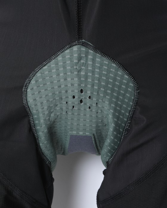 Isadoreレディースグラベルビブショーツ【Women's Gravel Bib Shorts】12l