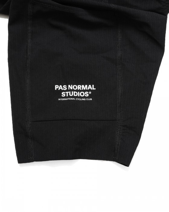PAS NORMAL STUDIOSカーゴ ビブショーツ【Essential Light Cargo Bibs】17l