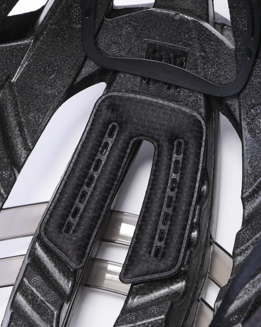 GIROヘルメット【ARIES SPHERICAL AF】16l