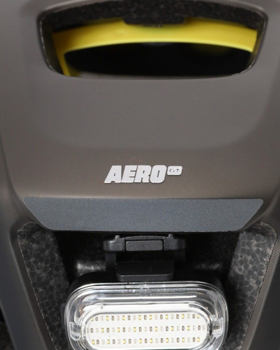 LUMOSスマートライト内蔵 ヘルメット【ULTRA AERO GT MIPS】11l