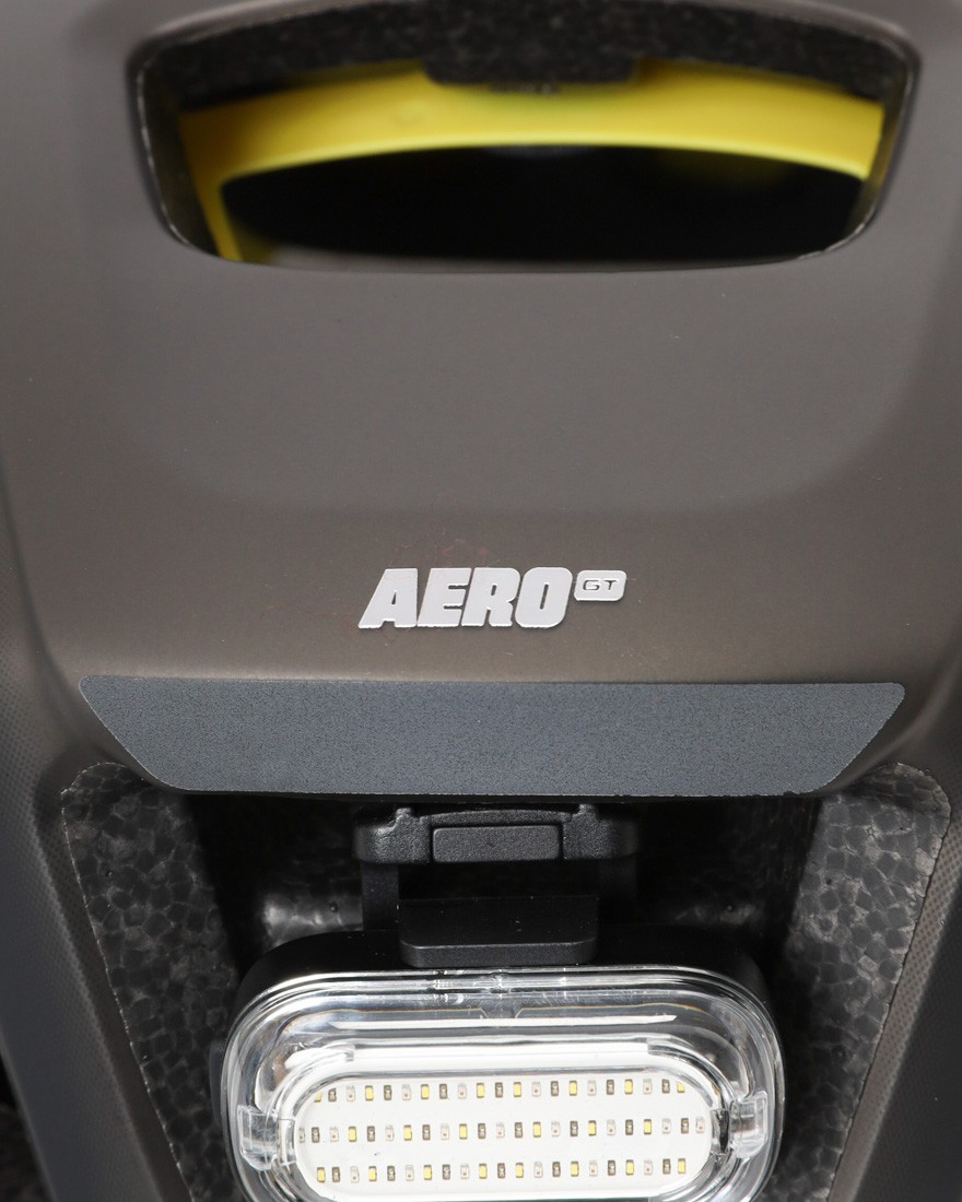 LUMOSスマートライト内蔵 ヘルメット【ULTRA AERO GT MIPS】11l