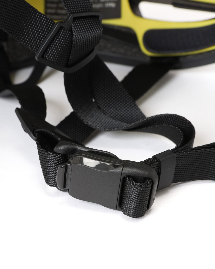 LUMOSスマートライト内蔵 ヘルメット【ULTRA AERO GT MIPS】14l