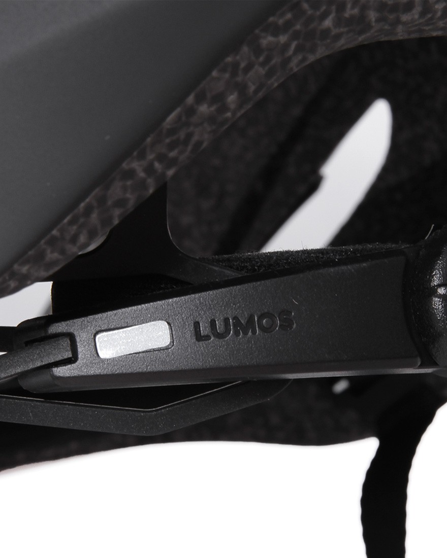 LUMOSスマートライト付属ヘルメット【ULTRAFLY】13l