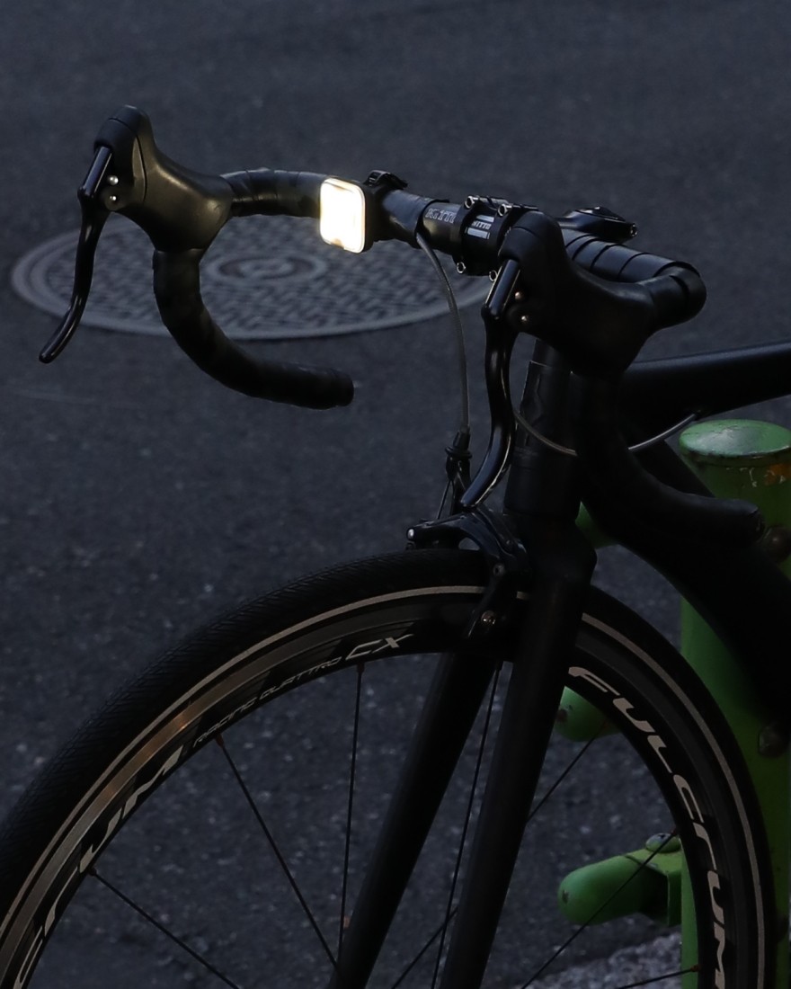 KnogユニークフラッシュLEDライト【Blinder Front & Rear】12l