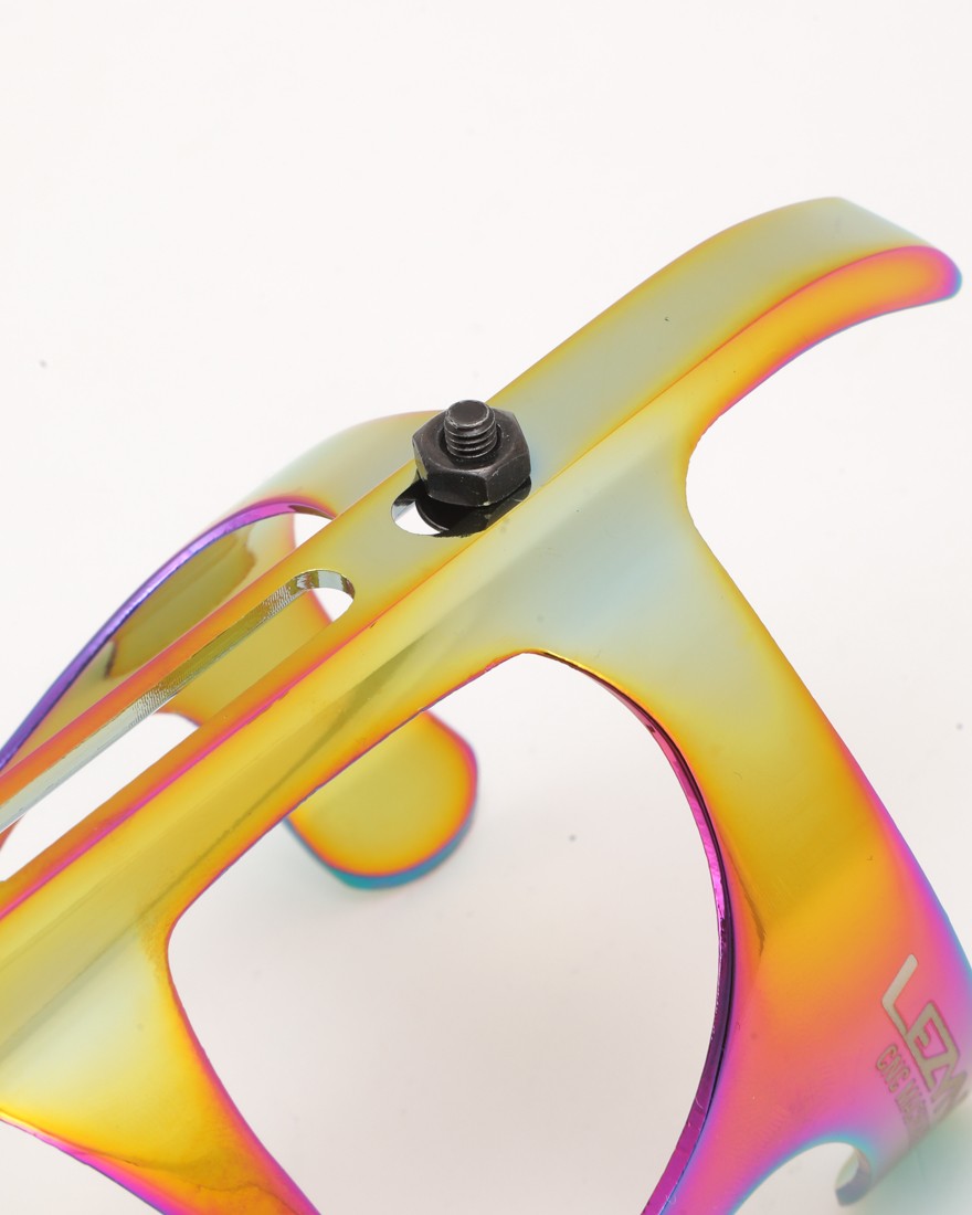 LEZYNEアルミボトルケージ NEO METALLIC【CNC CAGE AL】05l