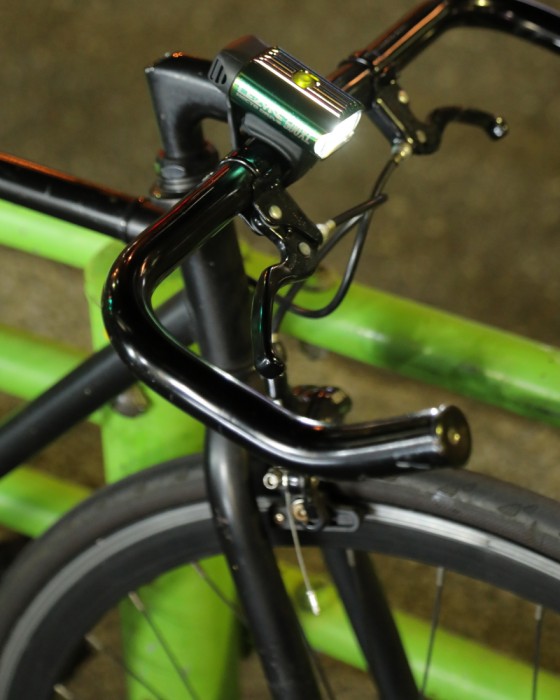 LEZYNEUSB充電式LEDフロントライト【HECTO DRIVE 500XL】19l