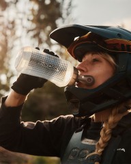 FIDLOCKキャップ付きボトル + マウントベース【TWIST BOTTLE 750 COM + BIKE BASE】mb_22l