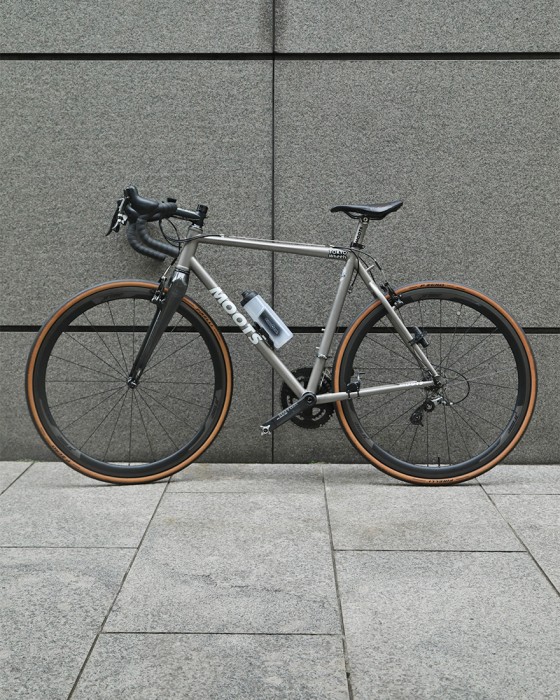 FIDLOCKボトル + マウントベース【TWIST BOTTLE 600+BIKE BASE】15l