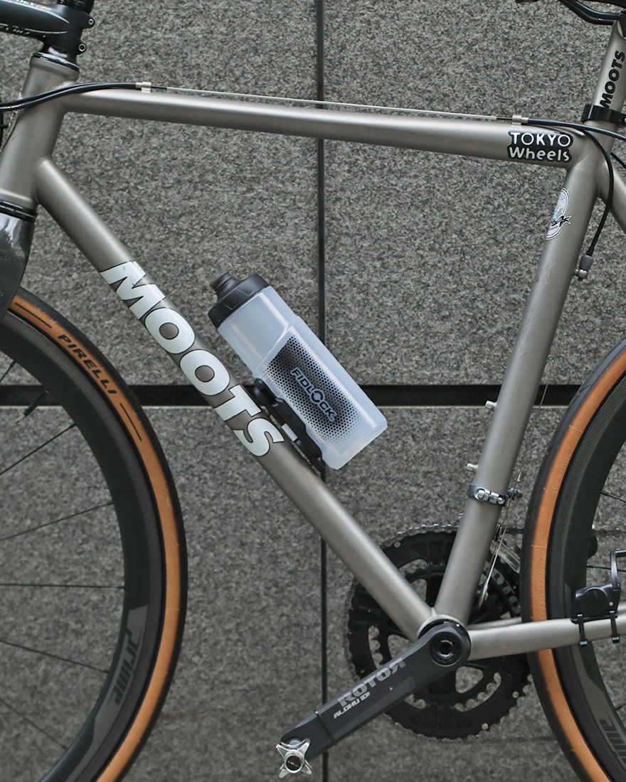 FIDLOCKボトル + マウントベース【TWIST BOTTLE 600+BIKE BASE】16l