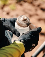 FIDLOCKキャップ付きボトル + マウントベース【TWIST BOTTLE 590 + BIKE BASE】mb_20l