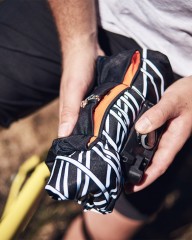 FIDLOCKボトルマウントシステム【TWIST UNI CONNECTOR + BIKE BASE】mb_24l