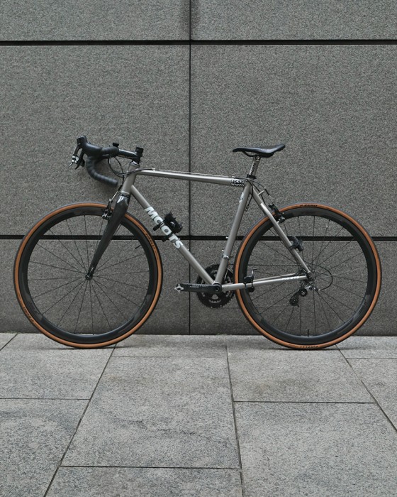 FIDLOCKボトルマウントシステム【TWIST UNI CONNECTOR + UNI BASE】19l