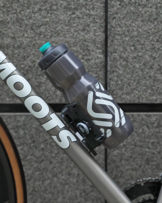 FIDLOCK抗菌ボトル【FIDGUARD BOTTLE 750 ANTI】13l