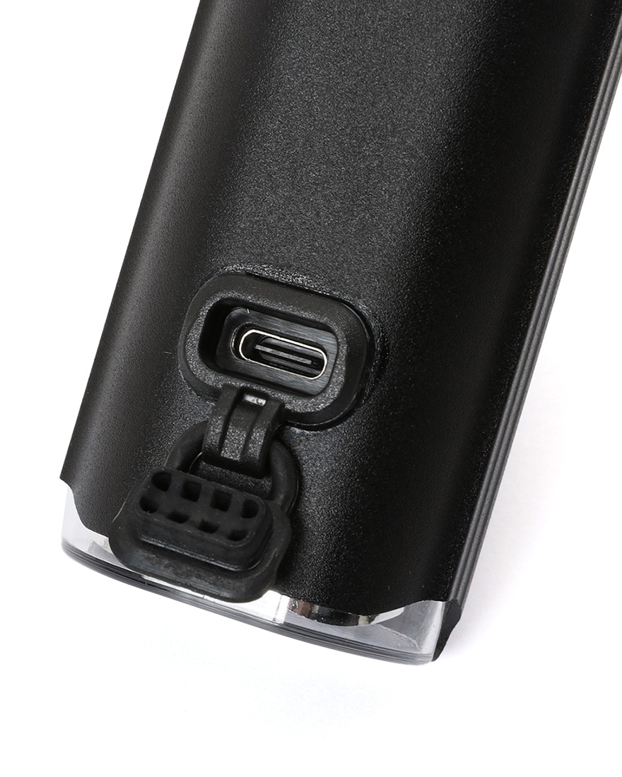 LEZYNEStVZO規格対応 フロントライト 【MACRO StVZO 500+ FRONT REVERSE】13l