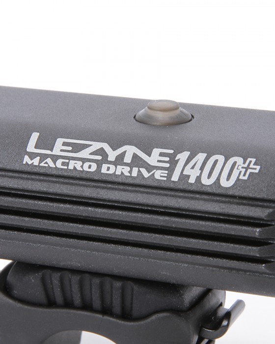 LEZYNEUSB充電式フロントライト【MACRO DRIVE 1400+】13l
