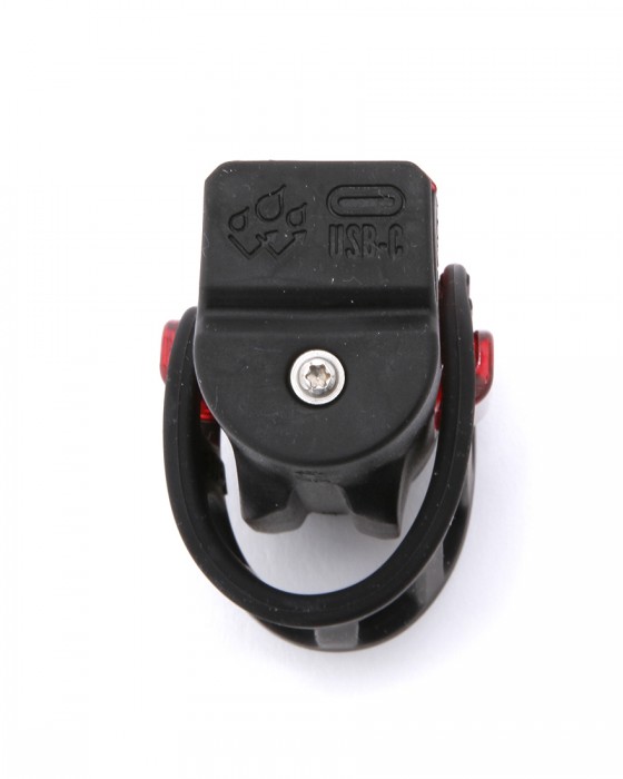 LEZYNEUSB充電式リアライト【STRIP DRIVE PRO ALERT 400+ 】06l