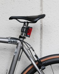 LEZYNEUSB充電式リアライト【STRIP DRIVE PRO ALERT 400+ 】mb_16l