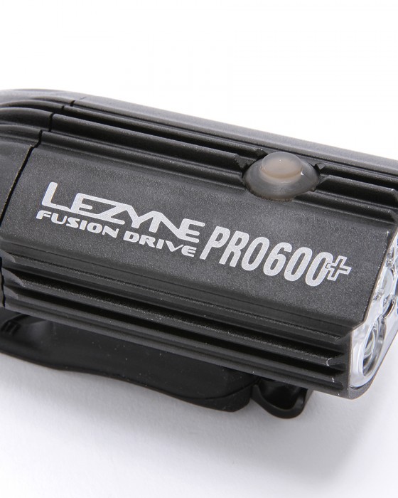 LEZYNEUSB充電式フロントライト【FUSION DRIVE PRO 600+】16l