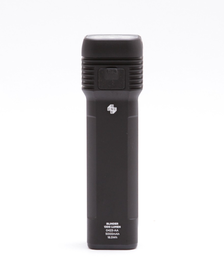 KnogUSB充電式フロントライト＋リアライトセット【BLINDER 1300 ＆ BLINDER R150】06l