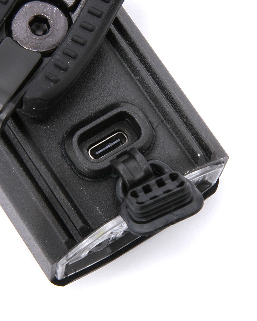 LEZYNEUSB充電式フロントライト【MICRO DRIVE 800+】09l