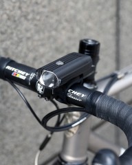 LEZYNEStVZO規格対応 フロントライト【MACRO StVZO 500+ FRONT】mb_16l