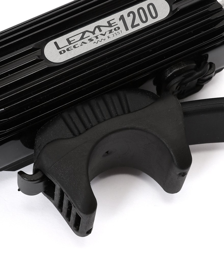LEZYNEStVZO規格対応 フロントライト【DECA StVZO 1200 FRONT BLACK】09l