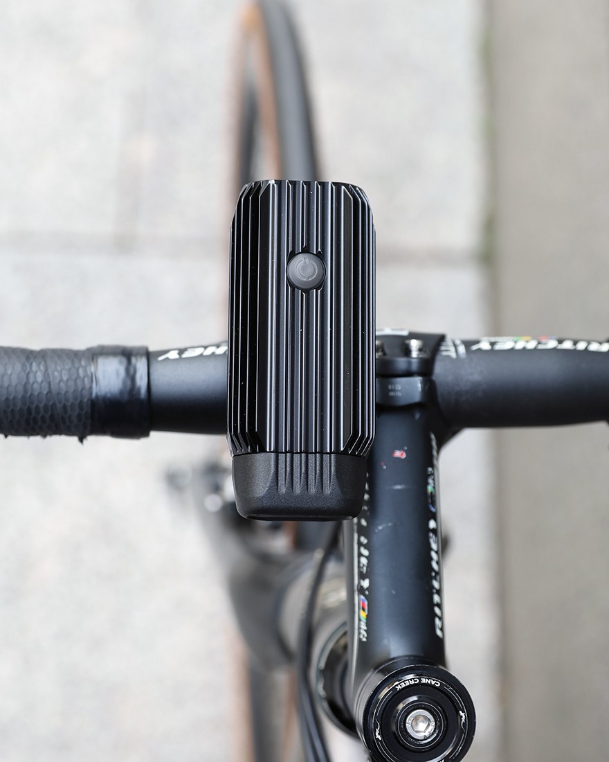 LEZYNEStVZO規格対応 フロントライト【DECA StVZO 1200 FRONT BLACK】22l