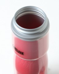 CAMELBAK保冷ウォーターボトル【PODIUM® CHILL™ 24oz/710ml】mb_02l