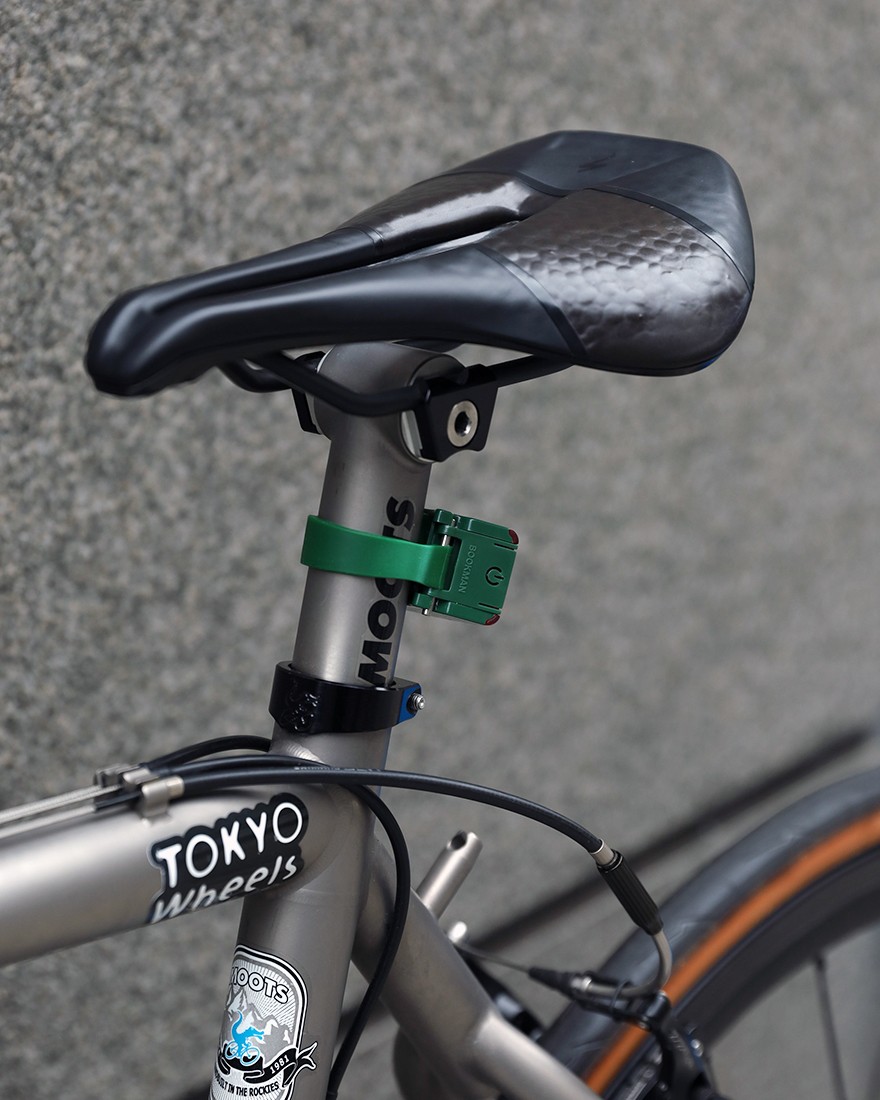 BOOKMANUSB充電式 リアライト【Curve Rear Light】13l