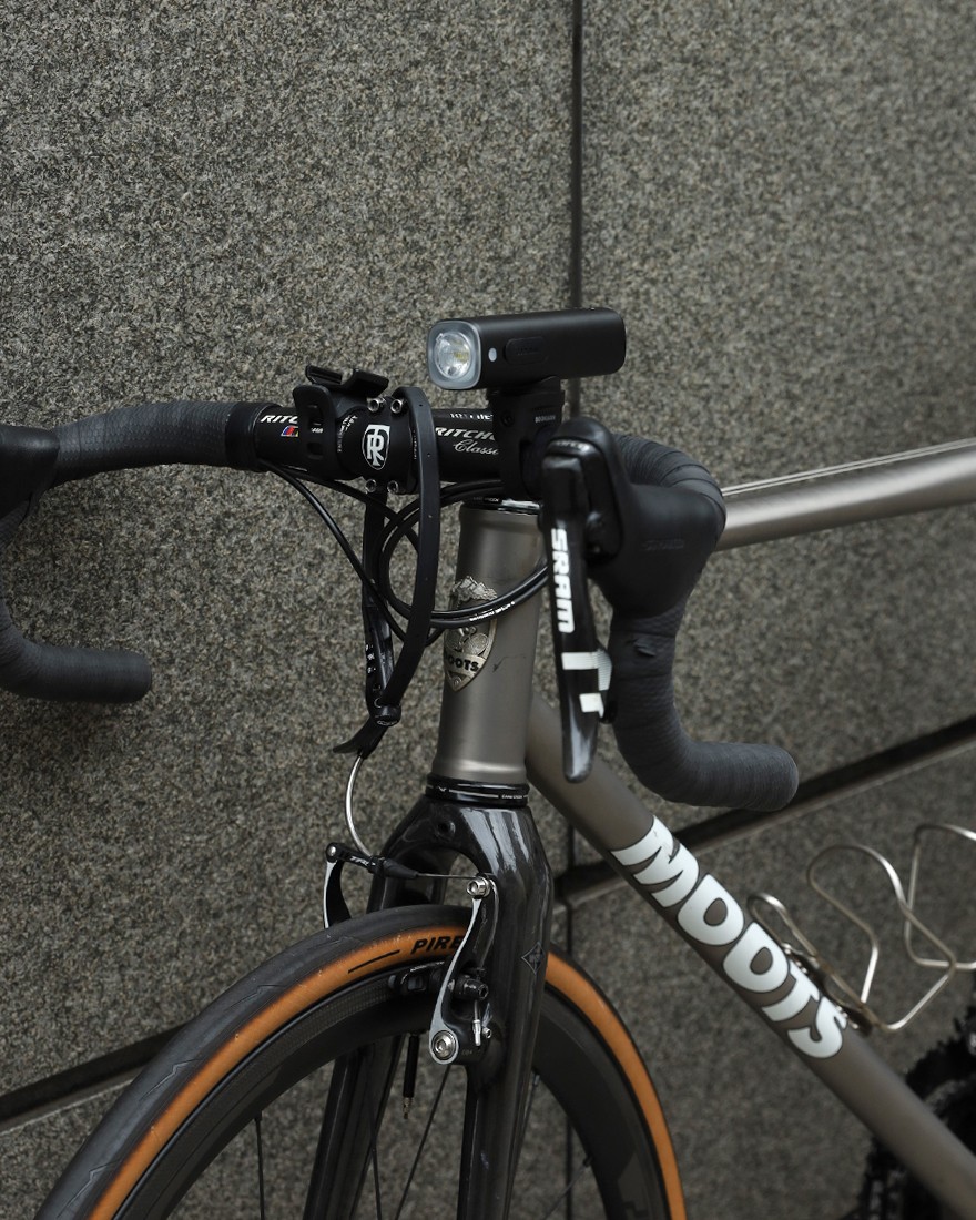 BOOKMANUSB充電式フロントライト【Volume™1500】27l