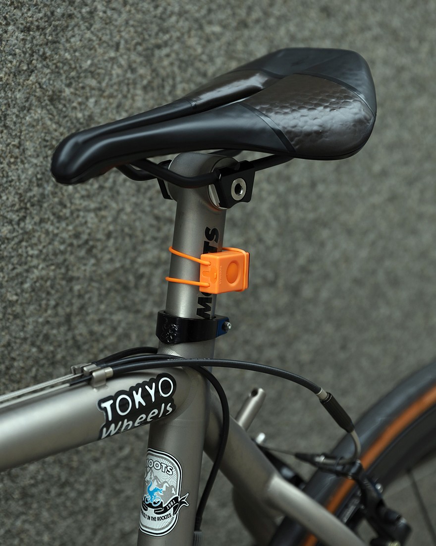 BOOKMANUSB充電式 コンパクトリアライト【Block Light Rear】13l