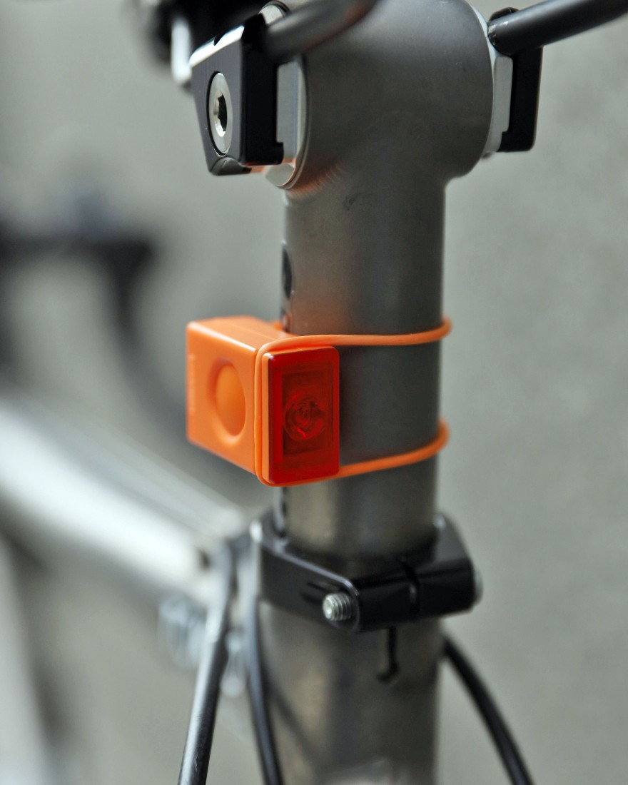 BOOKMANUSB充電式 コンパクトリアライト【Block Light Rear】15l