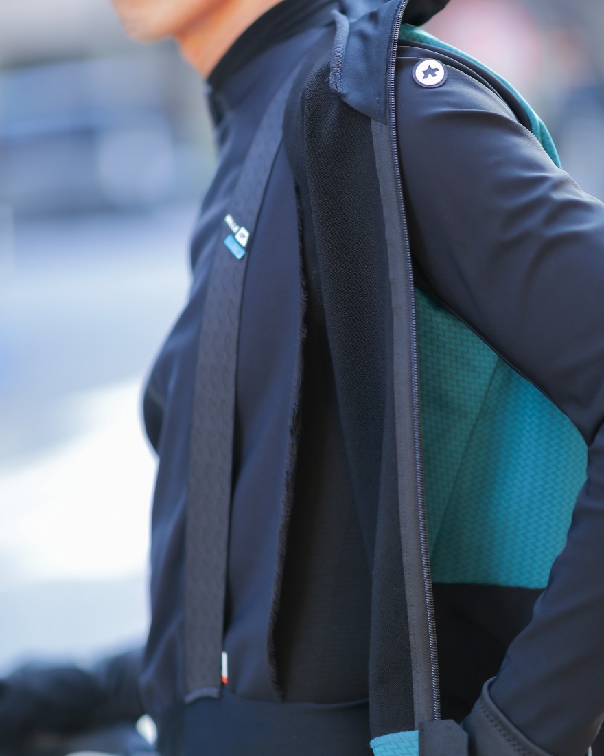 ASSOSコアプロテクター【THERMOBOOSTER FOIL】03l