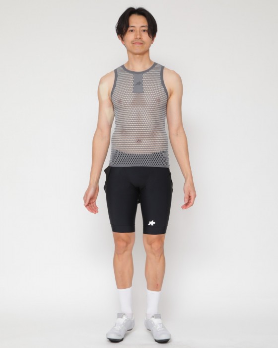 ASSOSノースリーブ ベースレイヤー【EQUIPE NS Skin Layer P1】01l