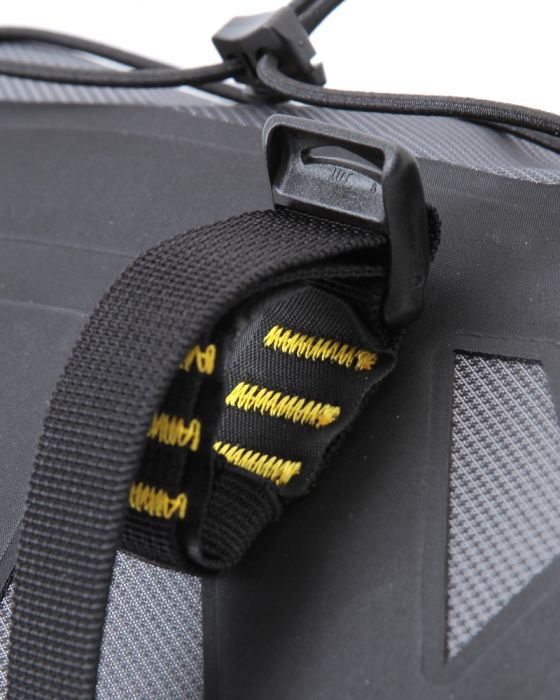 APIDURAハンドルバーバッグ 9L 【EXPEDITION HANDLEBAR PACK/ コンパクト】04l