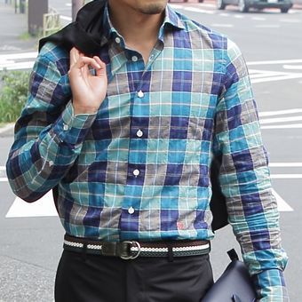 まるでオーダーシャツのようなバイシクルシャツ。