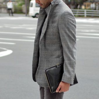 トラベルの意味は、快適、着回しの良さ、そして機能性