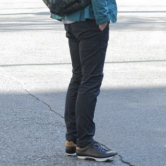デニムパンツは軽量・速乾・美脚で決まり！