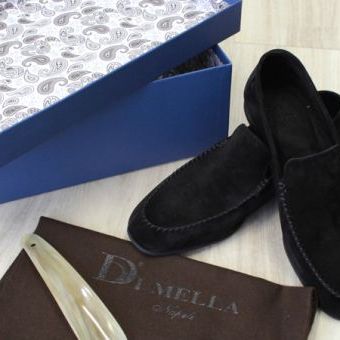 ナポリの名靴を手に入れるには、これしかない。